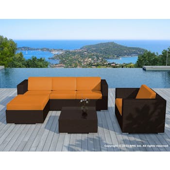 Salon de Jardin COPACABANA 6 pièces en résine couleur chocolat et coussins tissu blanc écru + un jeu de housse tissu orange