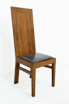 Chaise Hévéa assise mousse, dossier plein 42x49x110cm OLGA