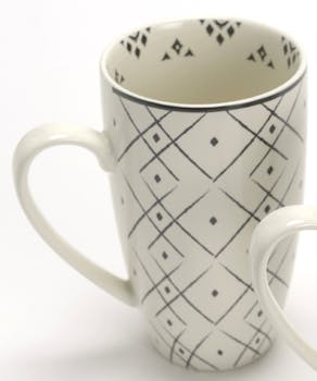 Coffret mug XL porcelaine écrue et noire avec motifs lignes et points