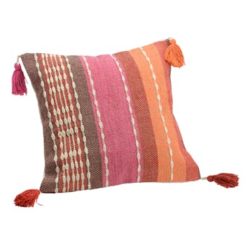 Coussin carré housse 100% coton bayadères colorées avec liserés motifs écheveaux de coton écru et pompons 40x40cm