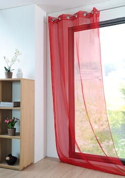 Rideau voilage rouge 135x260cm à oeillets MONNA
