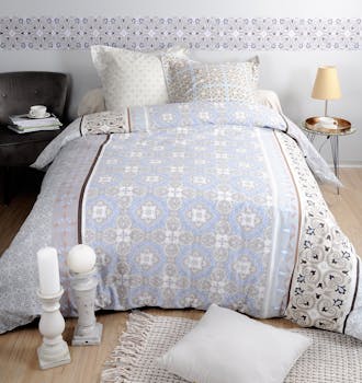 Parure de lit décor Baroque tons clairs 260x240 housse de couette + 2 taies 65x65 100% coton EDNA