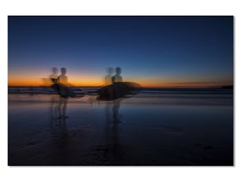Tableau photo plexiglas surfeurs soleil couchant