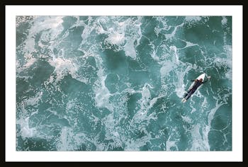 Affiche décorative encadrée surfeur en mer