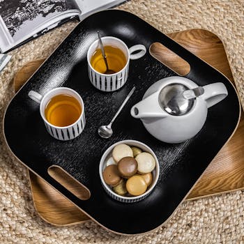 Plateau carré noir à poignées