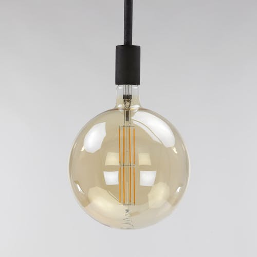 Ampoule globe 20 cm ambré LED filament lumière chaude (E27)
