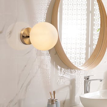 Applique murale moderne, globe blanc socle doré SIERRE