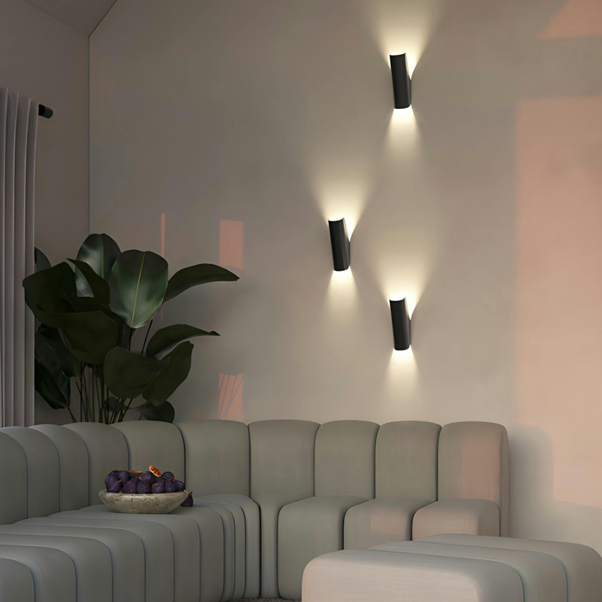 Applique murale noire – forme pliée, éclairage haut bas MESA