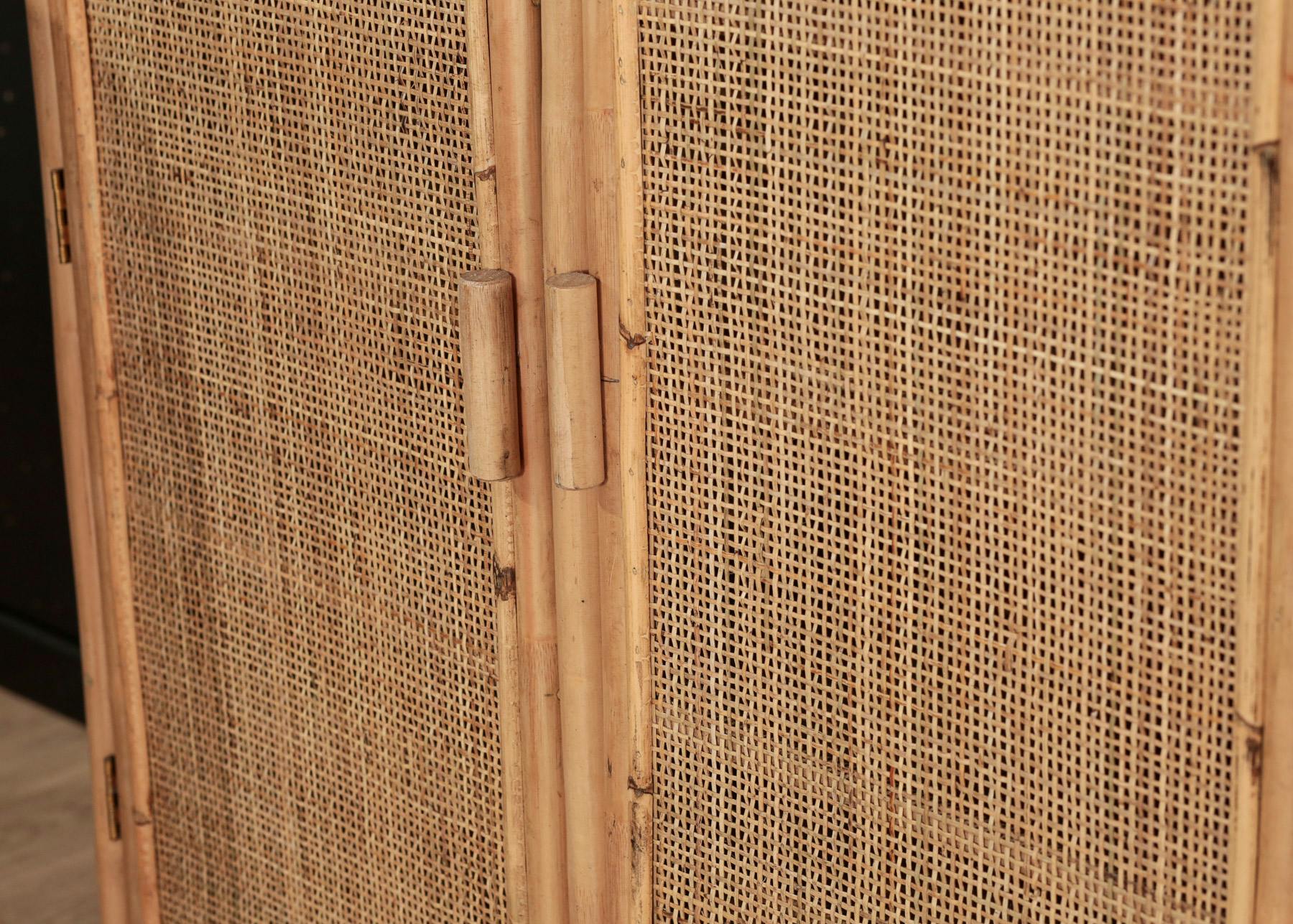 Armoire Orientale Casa Moro Balin – Bois Sheesham Massif, Incrustations Laiton – 80x52x205 Cm – 3 Tiroirs, 2 Portes