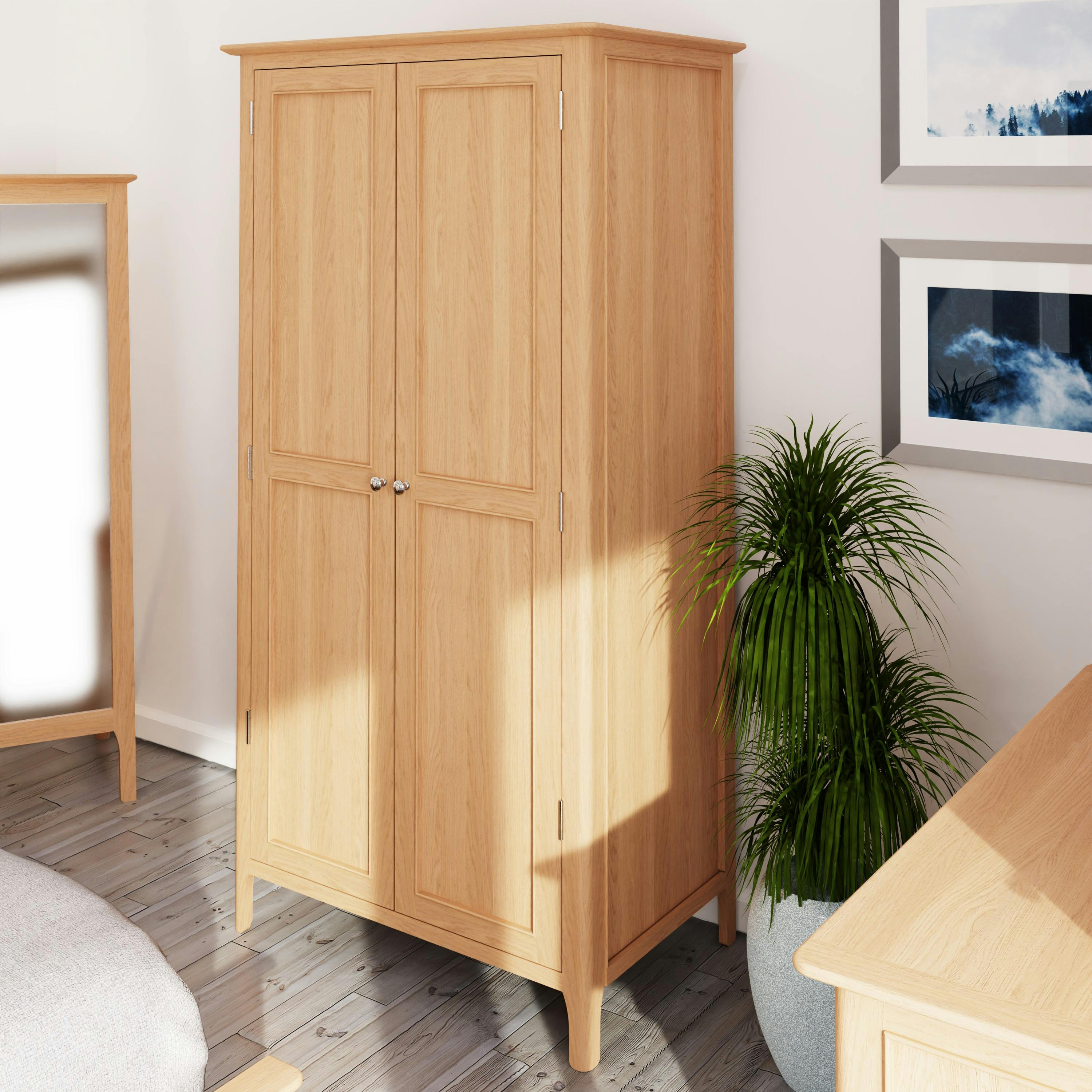 Armoire penderie en bois de chêne clair CRUZ