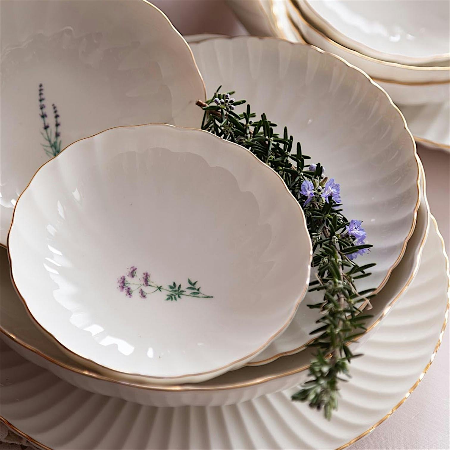 Assiette dessert blanche motifs fleurs, porcelaine (x6) ELDA