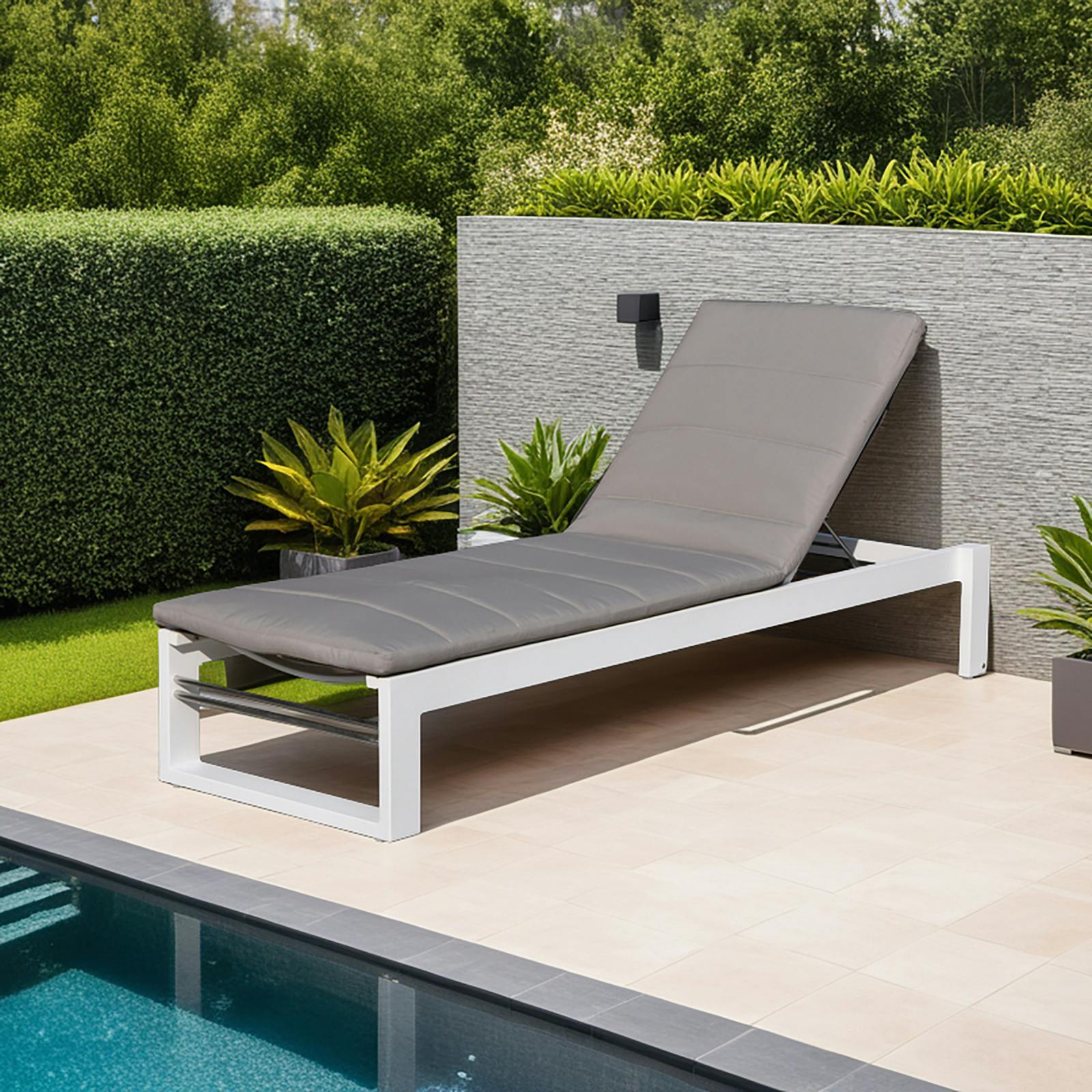 Bain de soleil design blanc ST TROPEZ