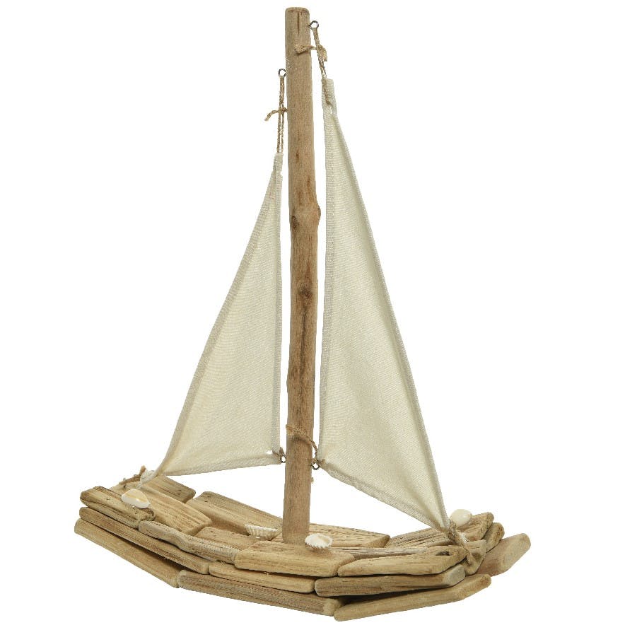 Bateau en bois flotté