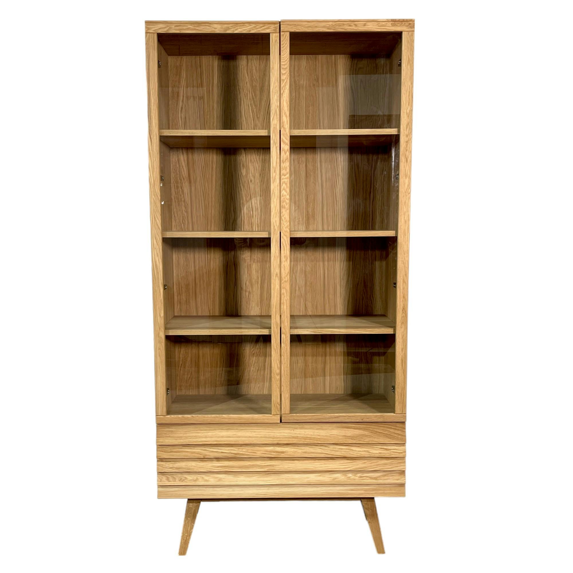 Bibliothèque vitrine en bois de chêne huilé COLOGNE | Buffets / Bahuts ...