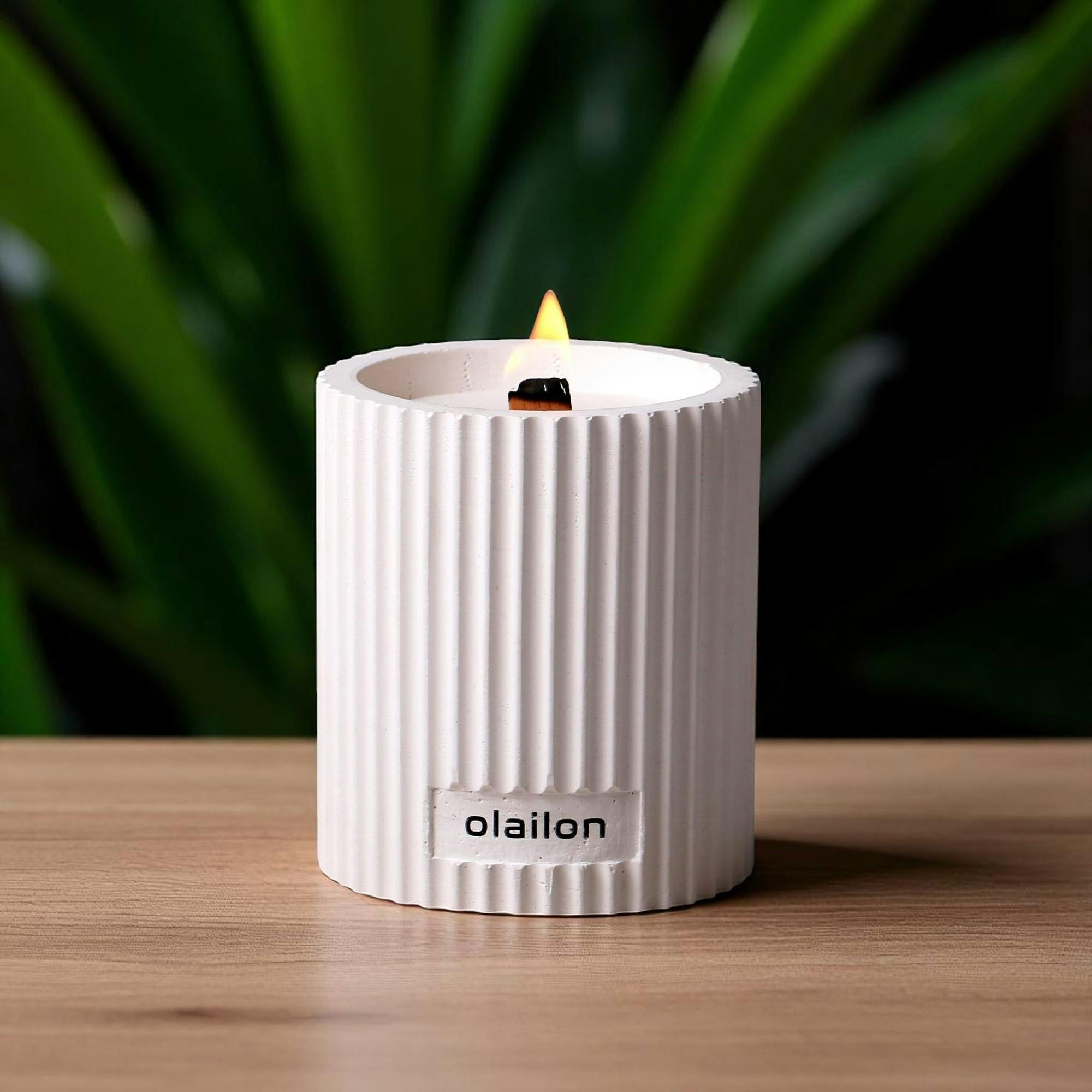 Bougie parfumée blanche – vanille et rose, mèche crépitante