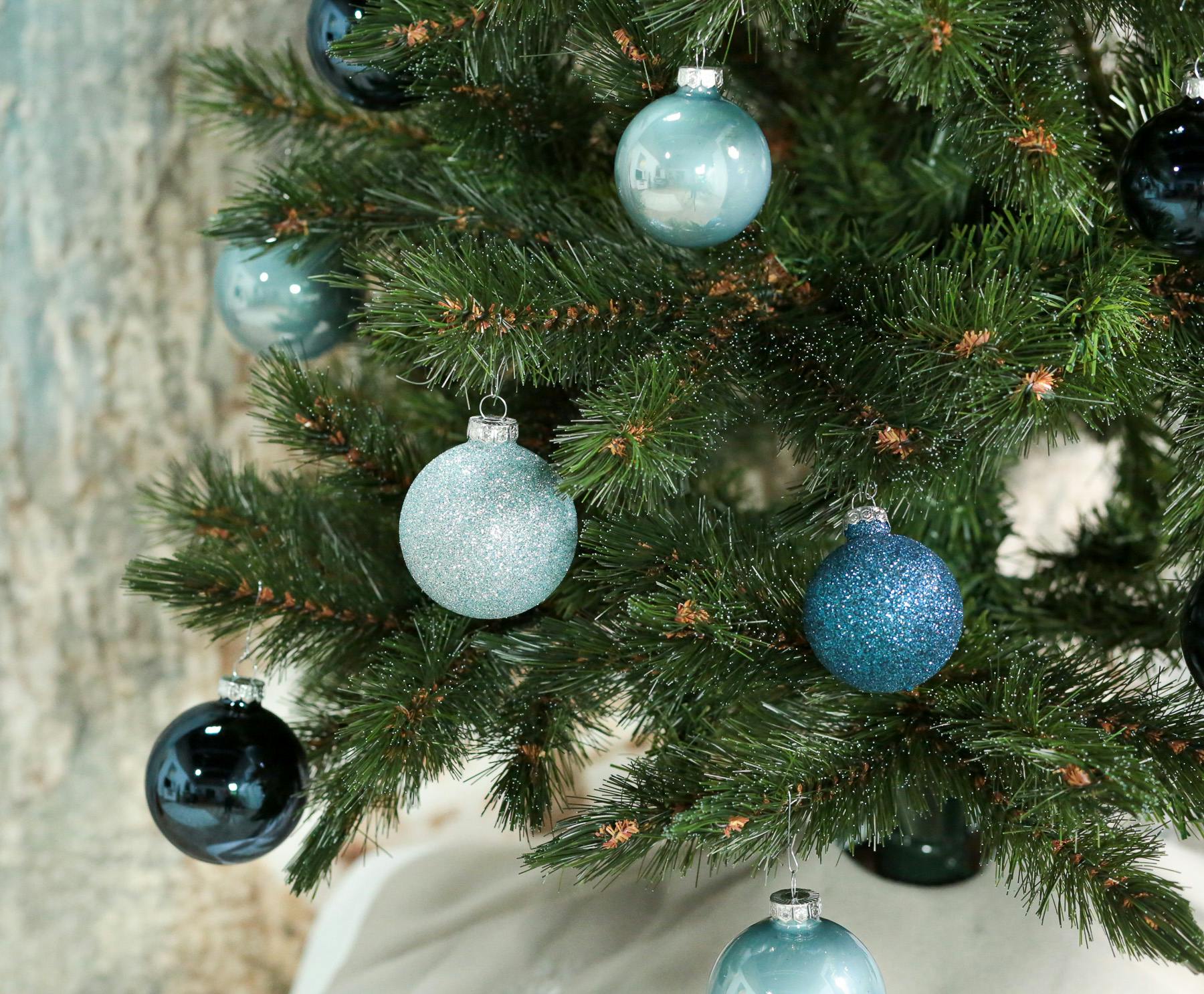 Boules de Noël en verre bleu et dégradés de bleu finition brillante et mate (boîte de 42)