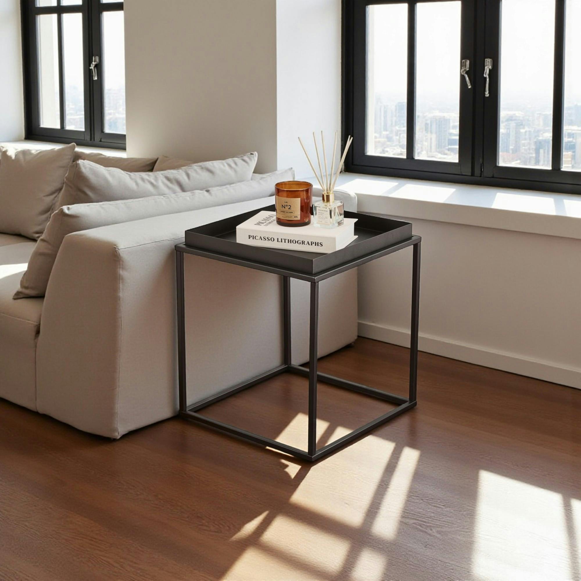 Bout de canapé cube noir – plateau mobile, style design SFAX