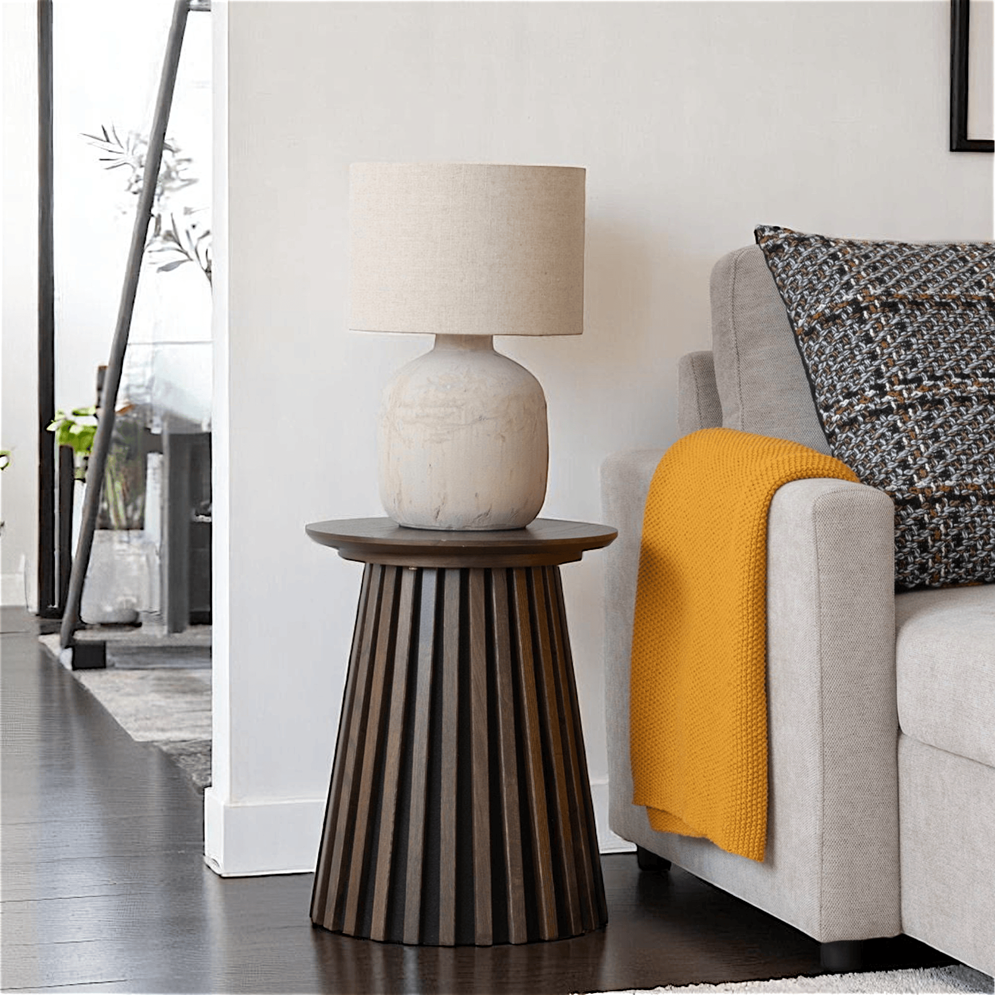 Bout de canapé rond en chêne brun avec piètement baguette ø40 cm AMSTERDAM