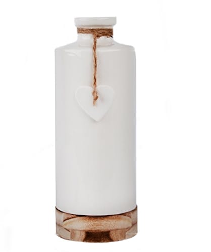 Bouteille vase soliflore "All U Need is Love" céramique blanche sur support bois et c?ur suspendu D11,3xH30cm