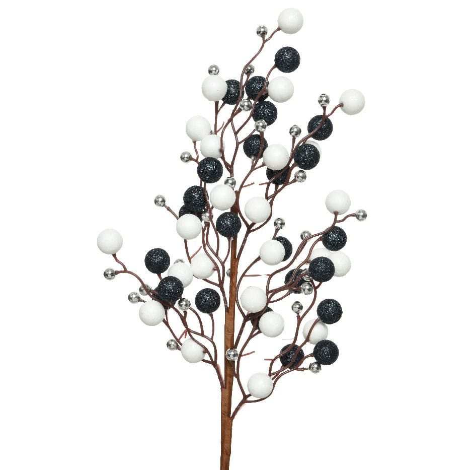 Branche décorative de Noël avec boules bleues, blanches et argent
