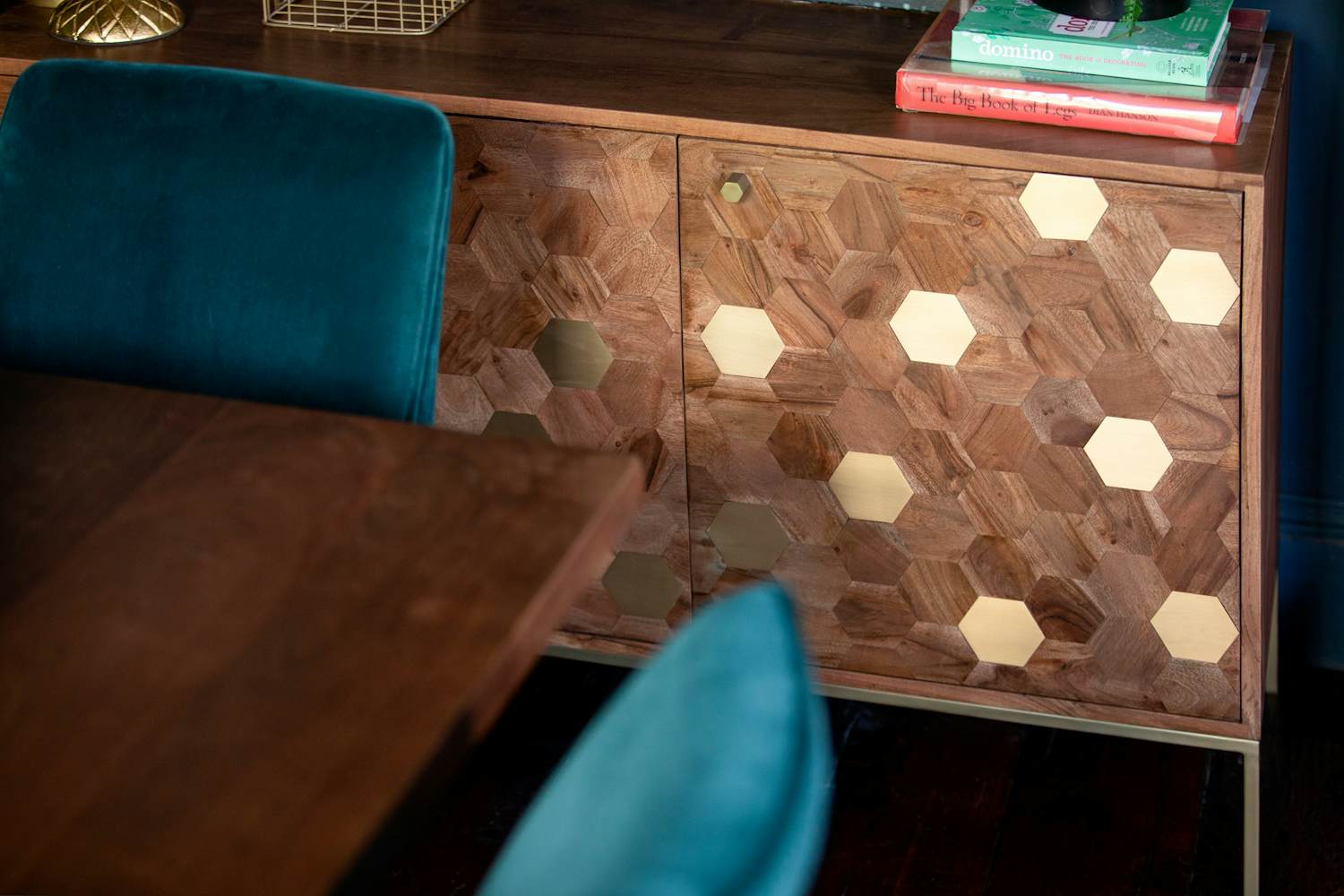 Buffet moderne acacia laiton HOBART Buffets / Bahuts Pier Import