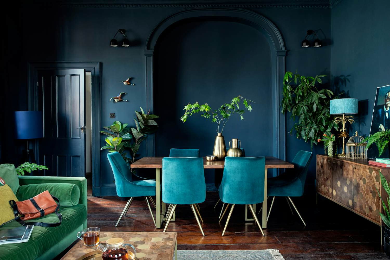 Buffet moderne acacia laiton HOBART Buffets / Bahuts Pier Import