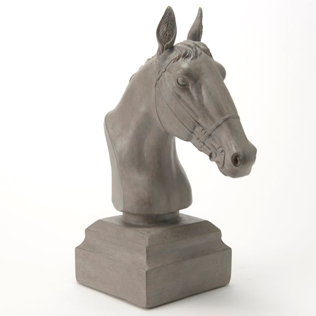 Buste tĂȘte de cheval en fonte ancienne boucherie chevaline | Selency Buste tĂȘte de cheval en fonte ancienne boucherie chevaline | Selency