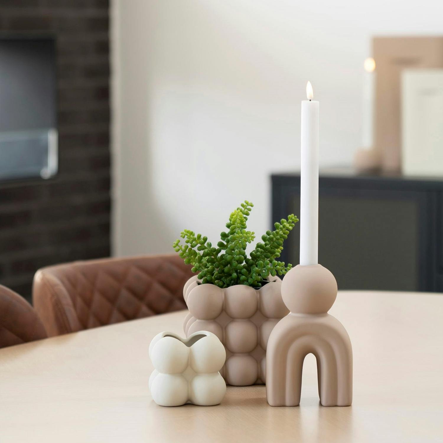 Cache-pot design marron à gros pois H 13 cm