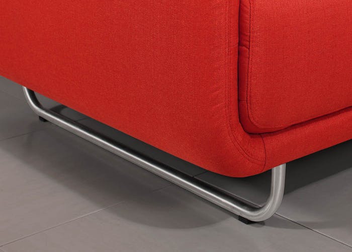 Canapé tapissier 3 places tissu rouge et pieds acier chromé 197,5x88x83cm RUN