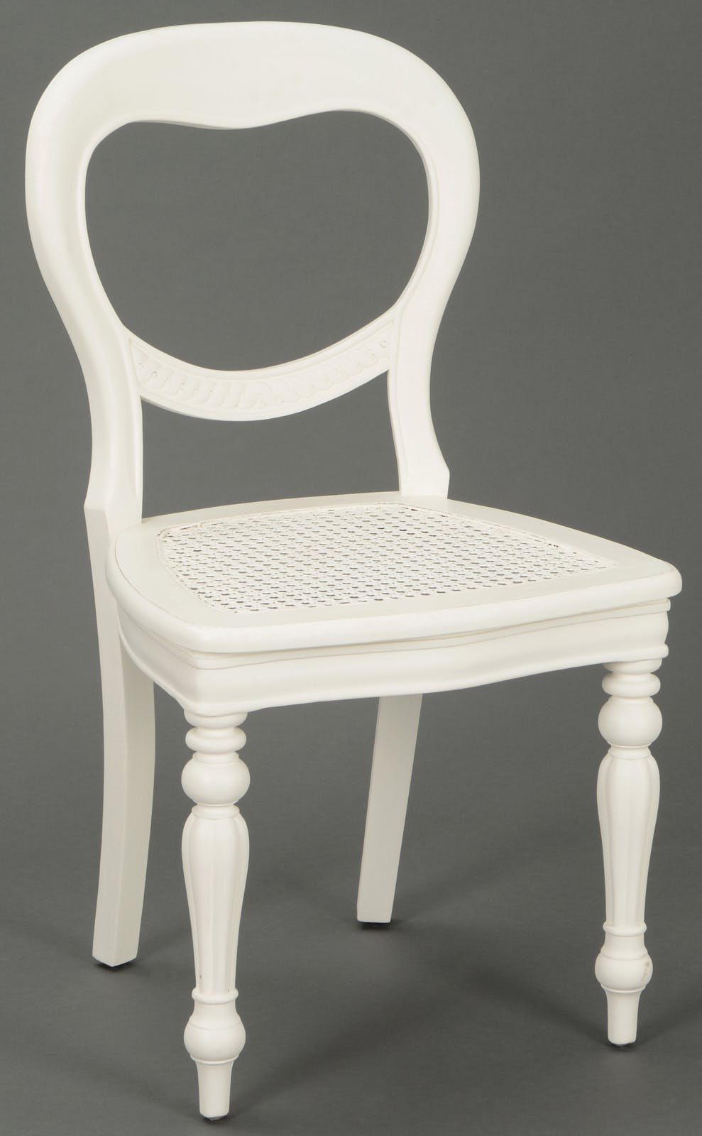 Chaise cannée Classique Chic AGATHE L 52 X P 55 X H 91 Blanc Antique AMADEUS