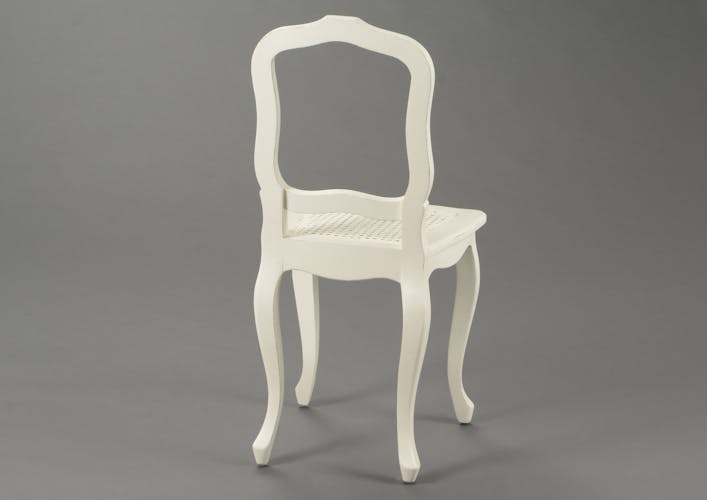 Chaise cannée romantique en bois patiné crème MERVEILLE H93cm AMADEUS