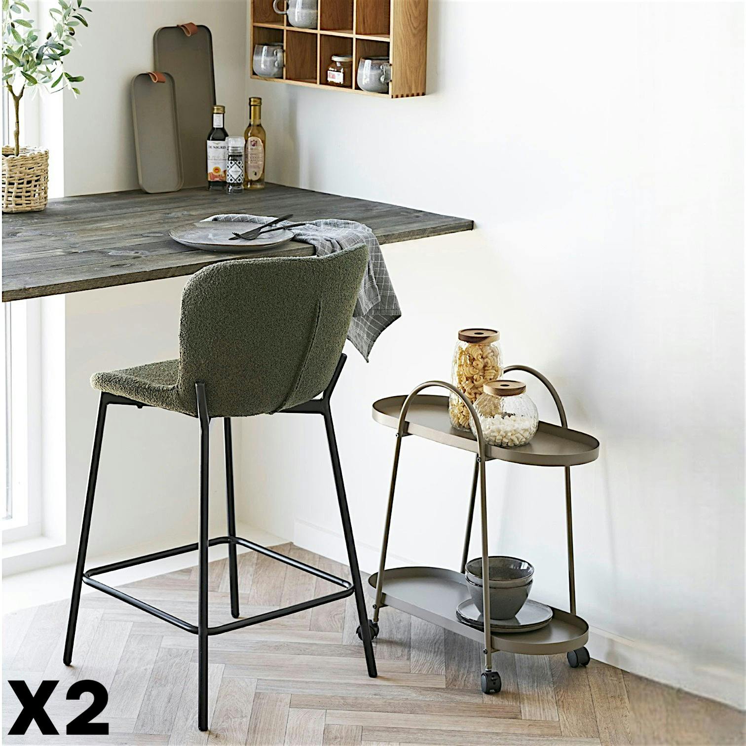 Chaise de bar bouclette verte pieds métal noir (lot de 2) BERLIN