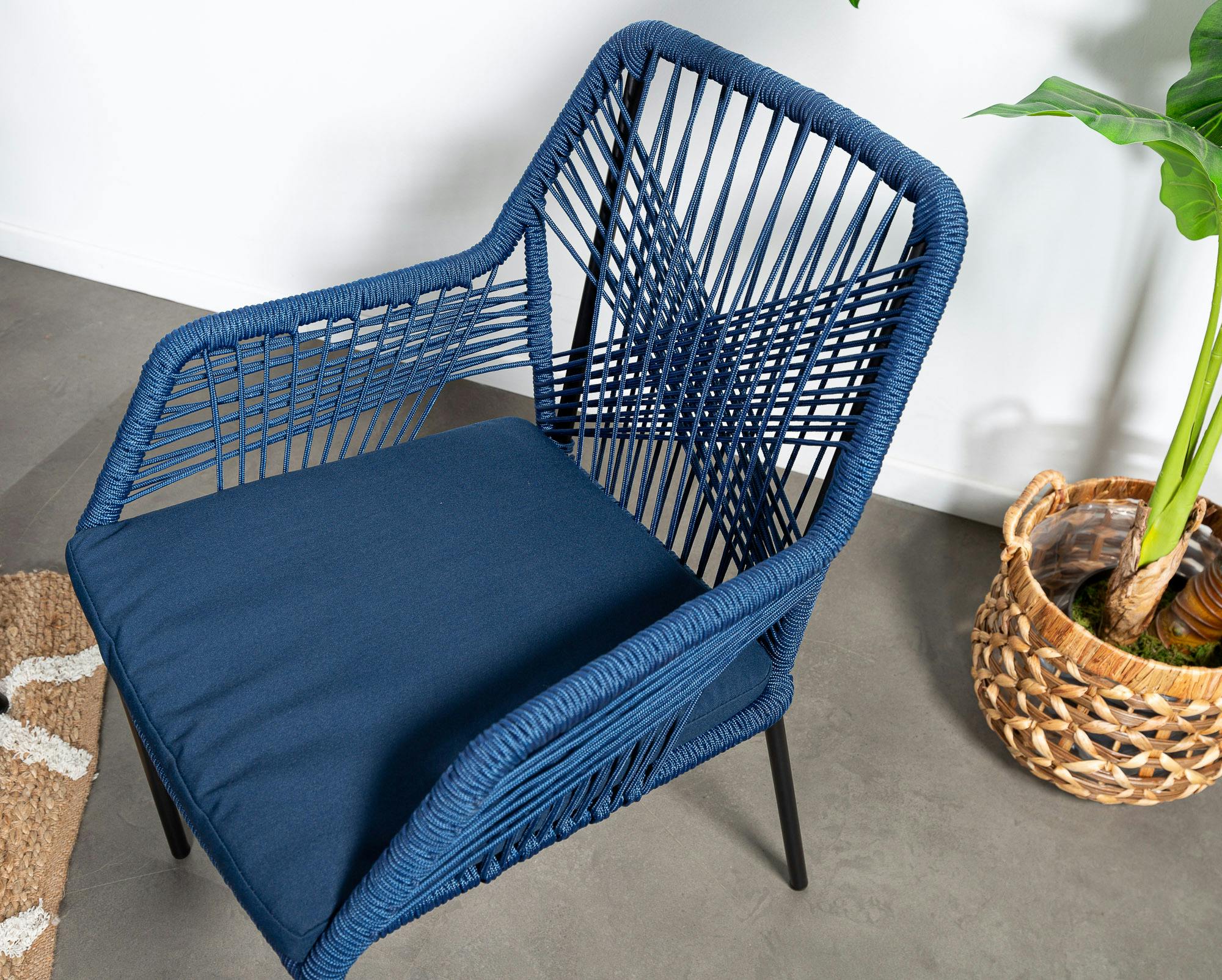 Chaise de jardin en corde tressée bleu marine GRENADE