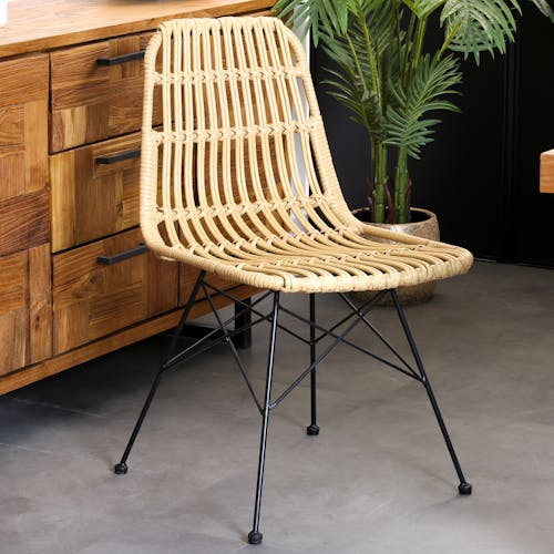 Chaise de Jardin style rotin ajouré couleur naturelle et pieds métal 47x56x85cm