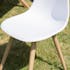 Chaise de jardin style scandinave assise blanche pieds couleur naturelle (lot de 2) GIJON