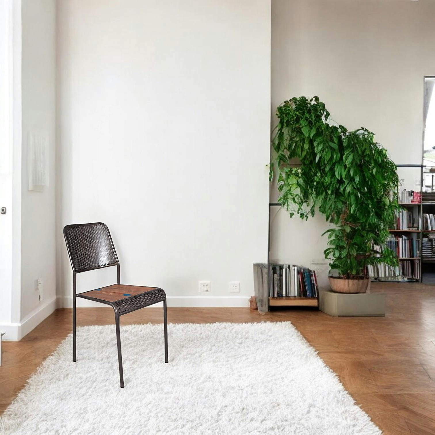 Chaise de repas métal recyclé perforée 40x48x88cm CARAVELLE