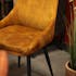 Chaise de salle à manger moutarde avec pieds métal (lot de 2) MALMOE
