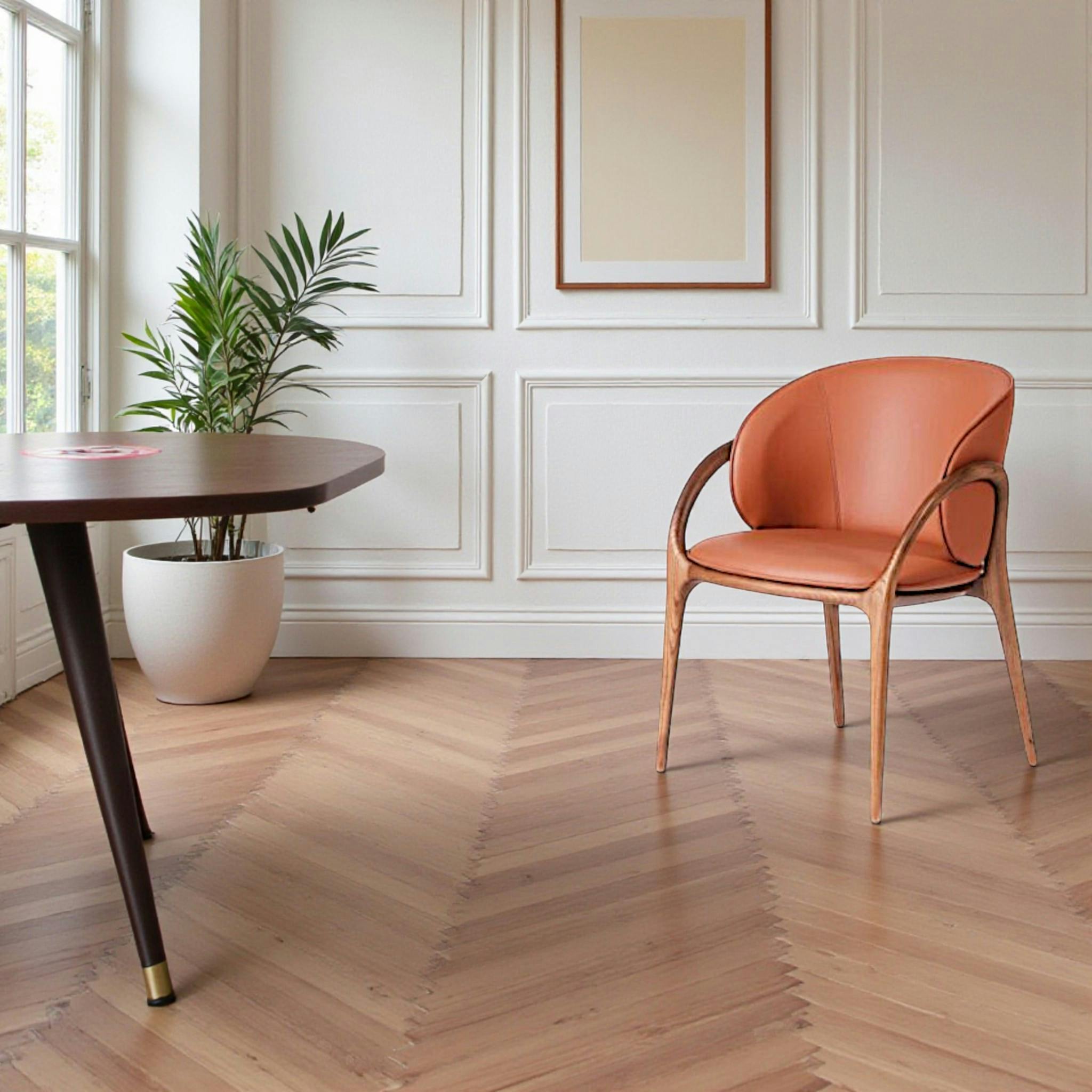 Chaise en cuir terracotta dos rond accoudoirs bois brun ALDER