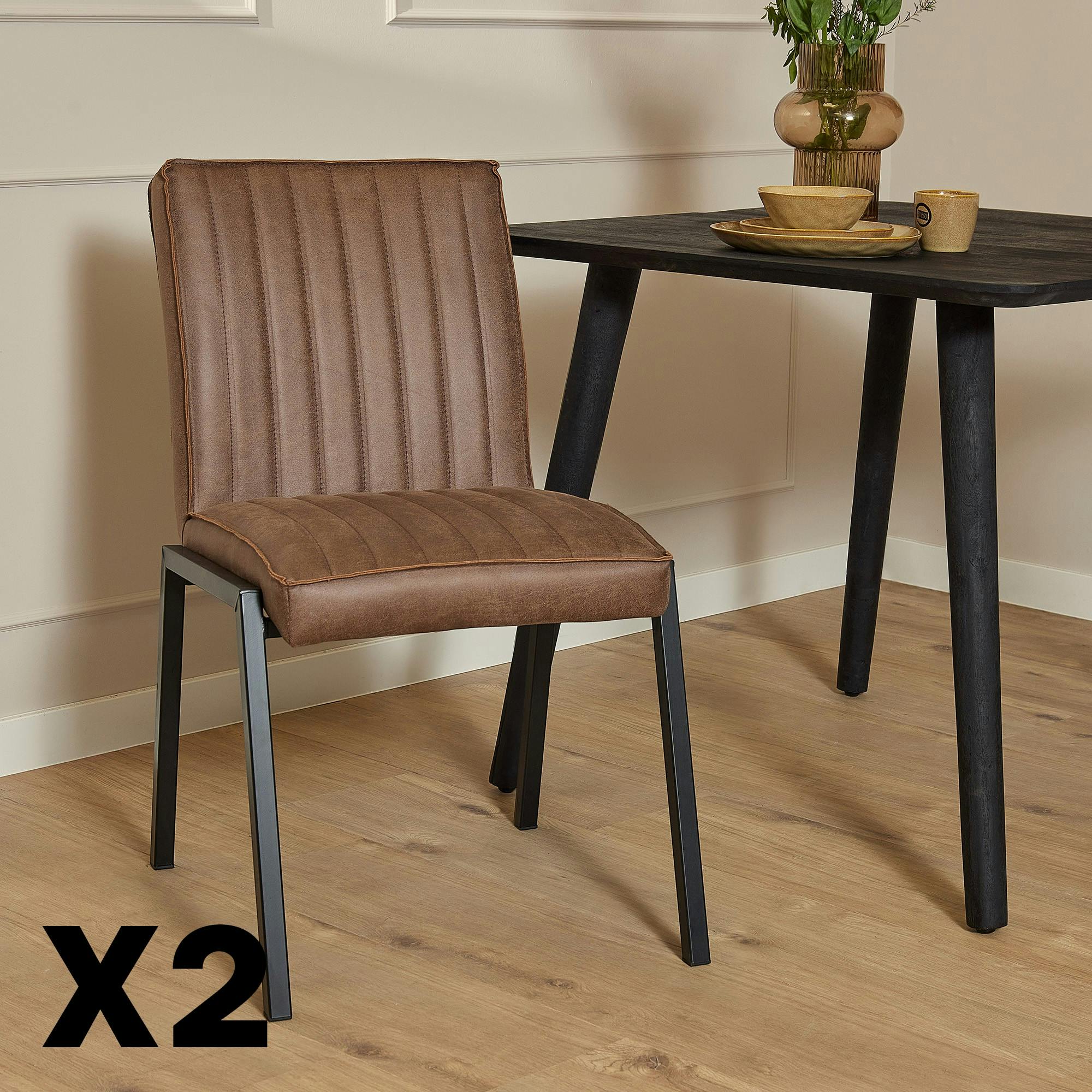 Chaise marron rembourrée à bandes (lot de 2) CORTINA
