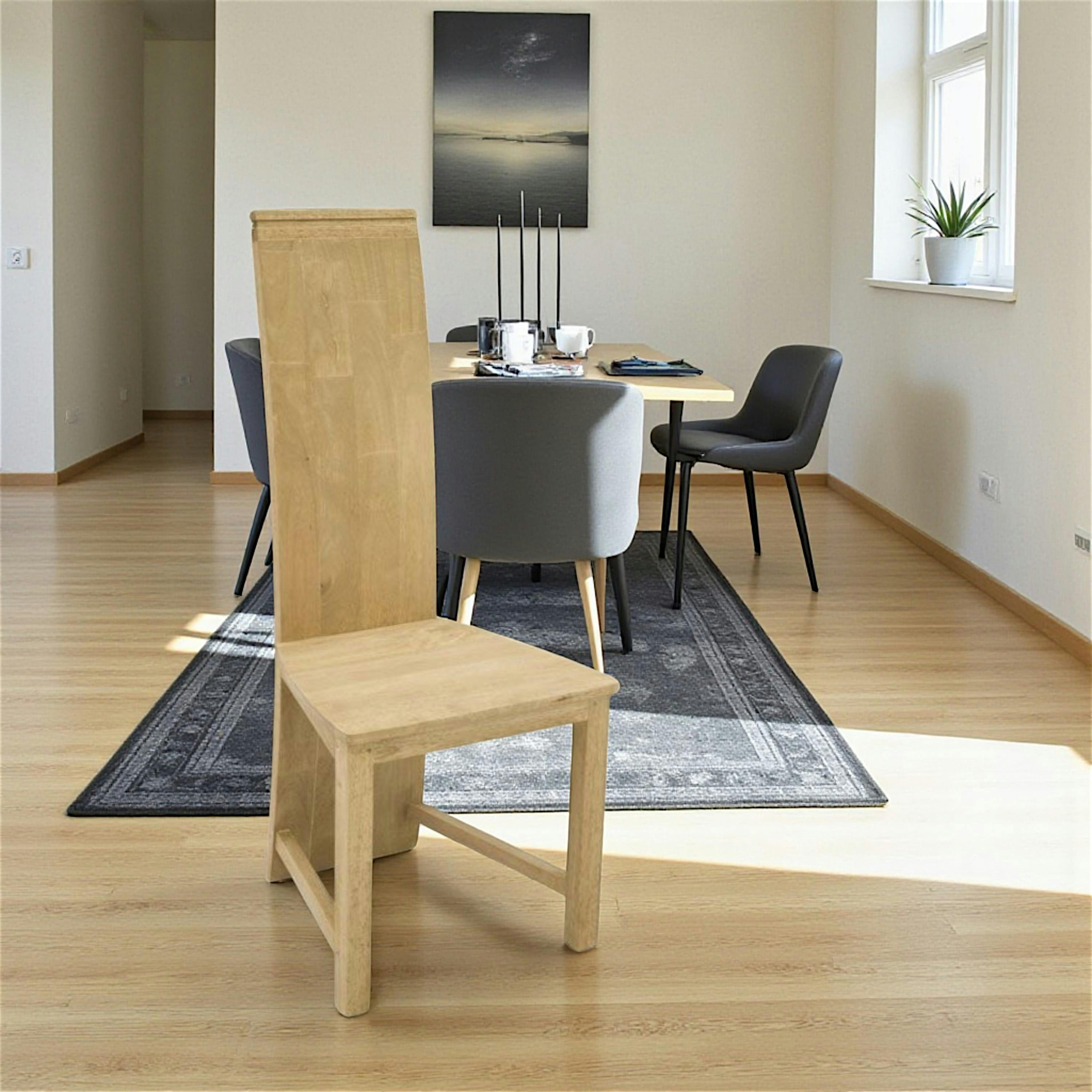 Chaise moderne hévéa massif HELENA