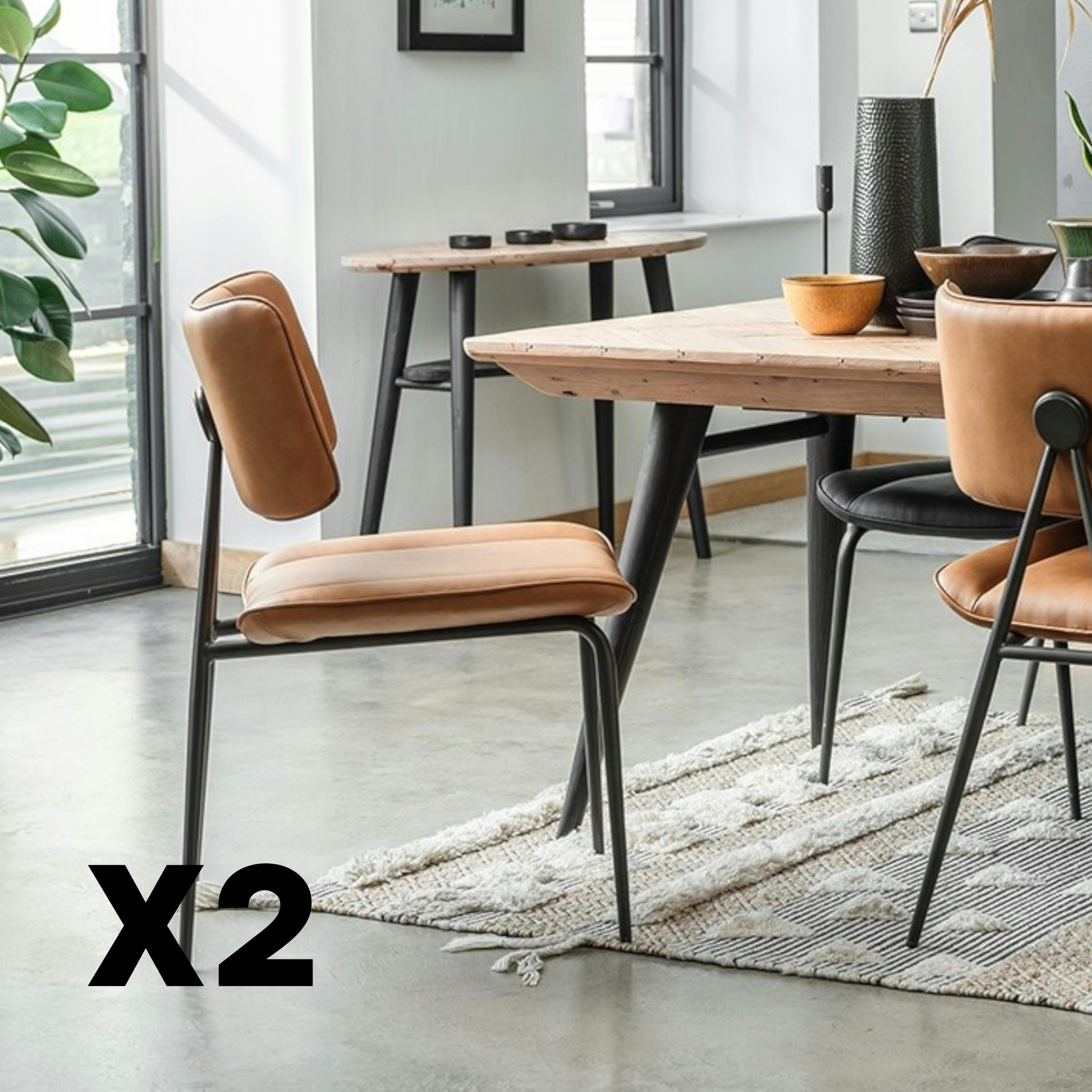 Chaise salle à manger camel, décor bouton métal (lot de 2) OKA