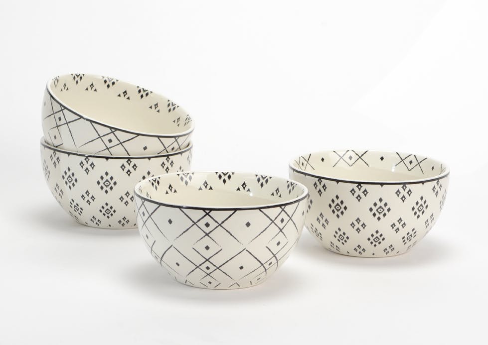 Coffret 4 bols porcelaine écrue et noire avec motifs assortis