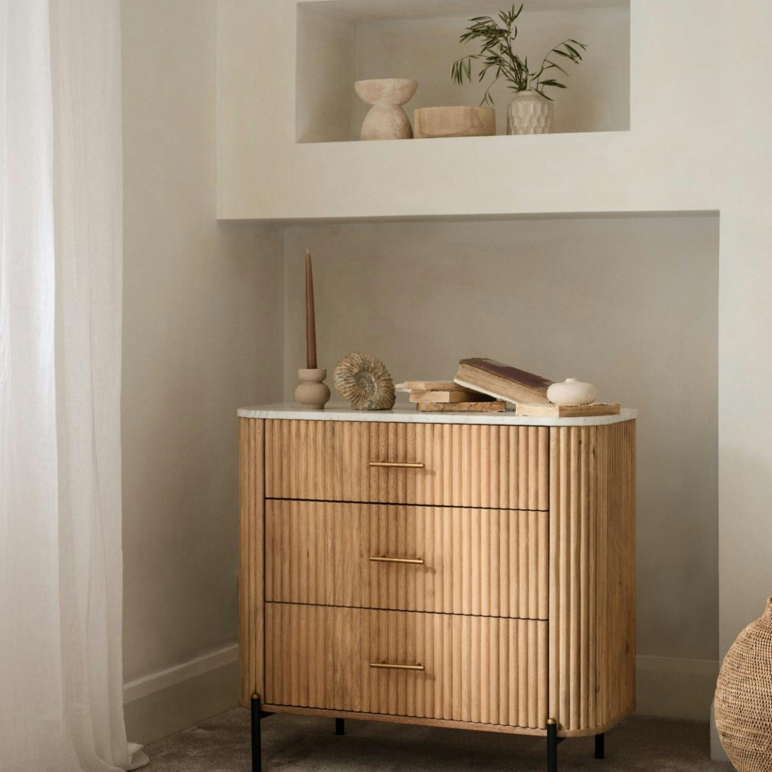 Commode en bois de manguier et marbre 3 tiroirs MASSA