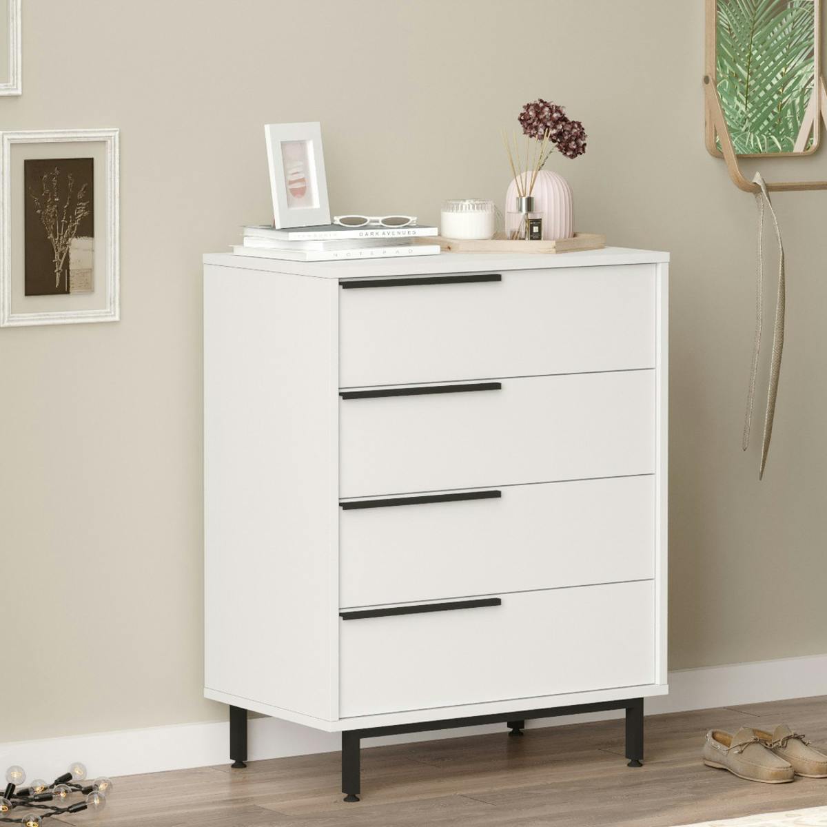Commode haute blanche à détails noirs, 4 tiroirs JENA