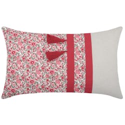 Coussin 2 pompons rouges décoration florale 30x50