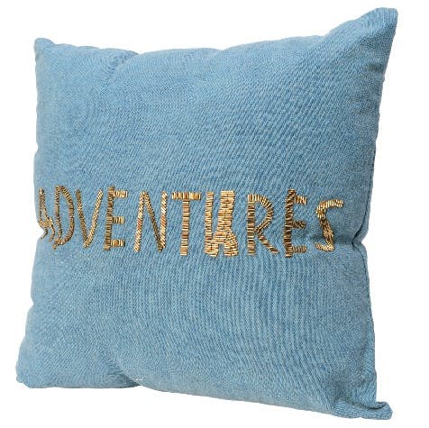 Coussin bleu brodé "Aventures"