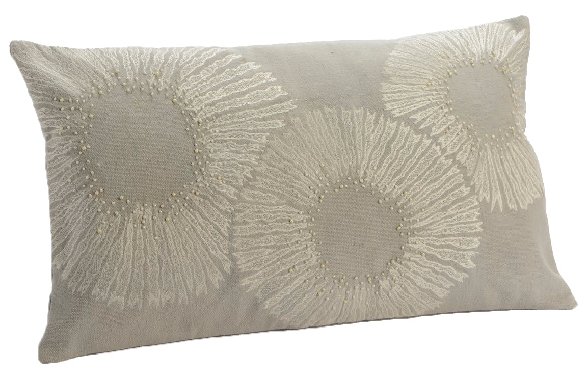Coussin canapé gris fleurs stylisées 30x50 cm