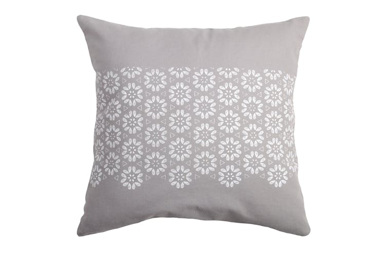 Coussin carré charme motif fleurs géométriques gris et blanc  40x40cm 100% coton JANE GRIS