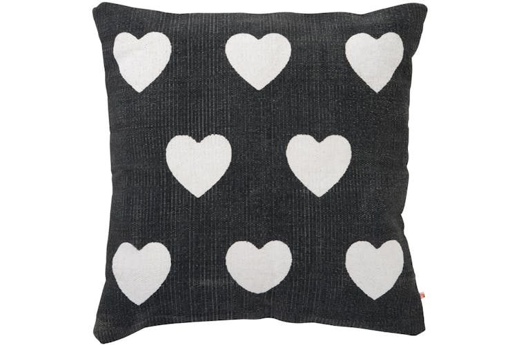 Coussin carré déhoussable à coeurs blanc 60x60cm en coton - Coloris noir et blanc
