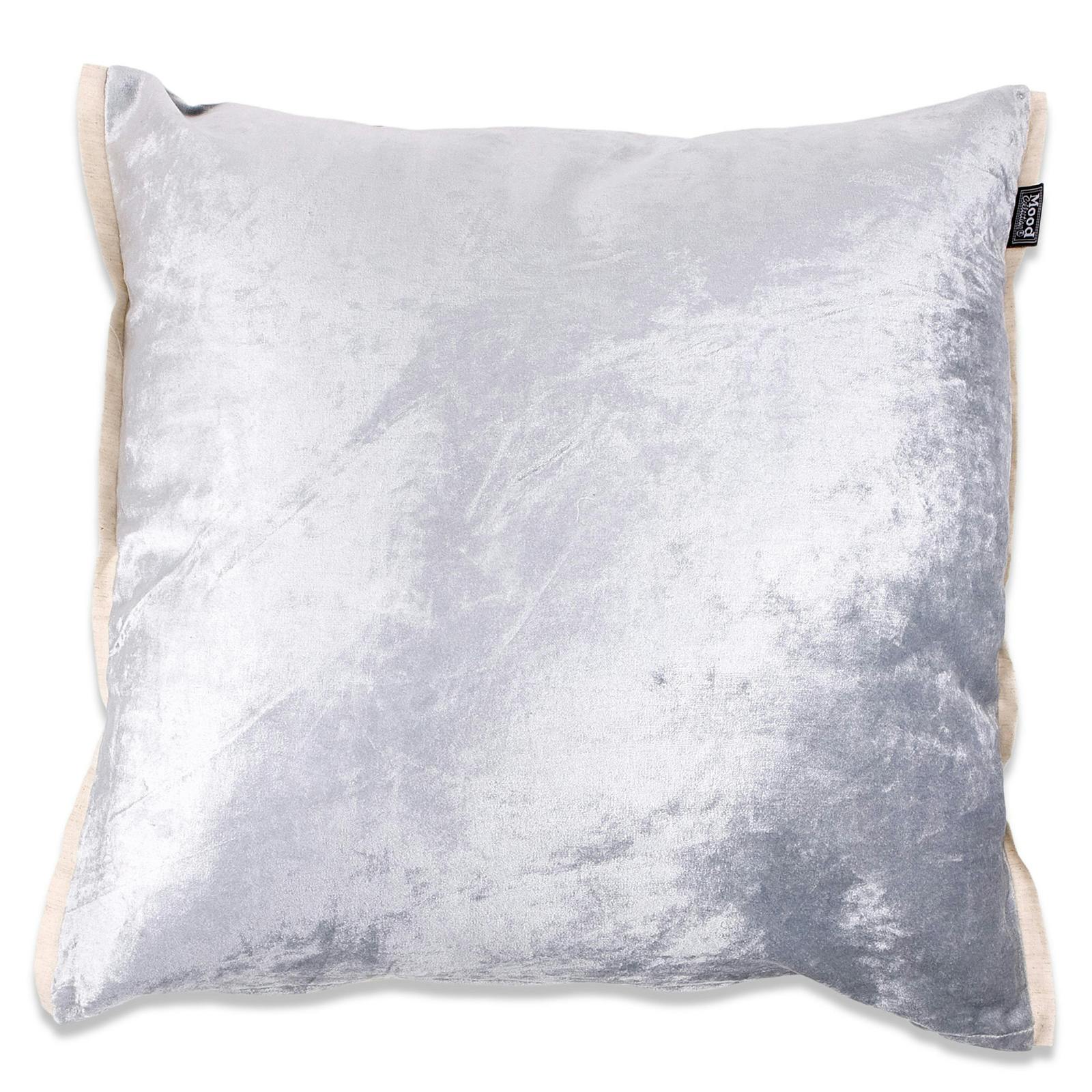 Coussin de canapé argenté